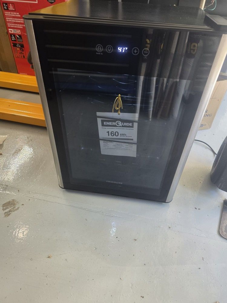 Frigidaire Mini Fridge