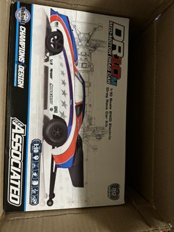Team Associated DR10M