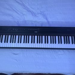 Yamaha P-125 (PEDAL INCLUDED)