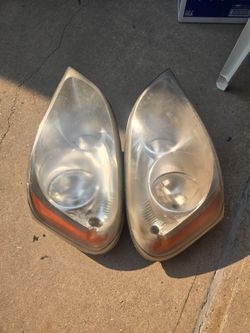 Headlamps for freightiliner