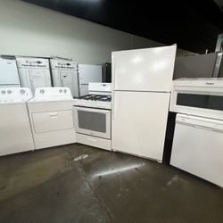 Whirlpool Appliance Set In White 