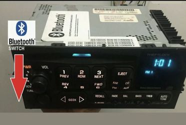 98-01 YUKON SUBURBAN SILVERADIO OEM CD RADIO BLUETOOTH CAPABILITY