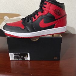 Jordan Retro 1 Banned Mid Size 11