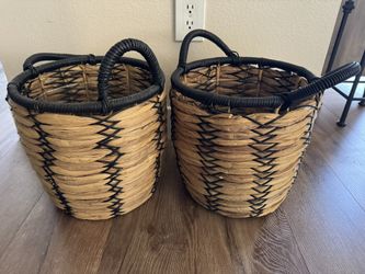 2 Round Water Hyacinth Basket Planters, 12” 