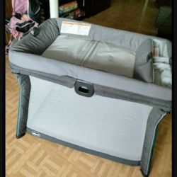 Chicco baby changer/napper