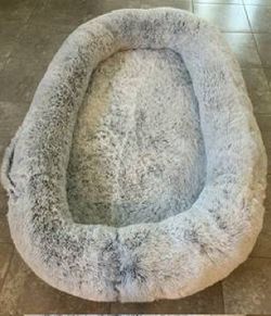 DOG BED LARGE NEW NEVER USED