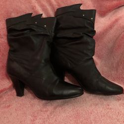Boots Womens 8