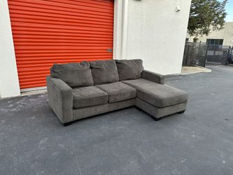 FREE DELIVERY - Modern Sofa Couch Sectional w/ Reversible Chaise - Ashley - Olive