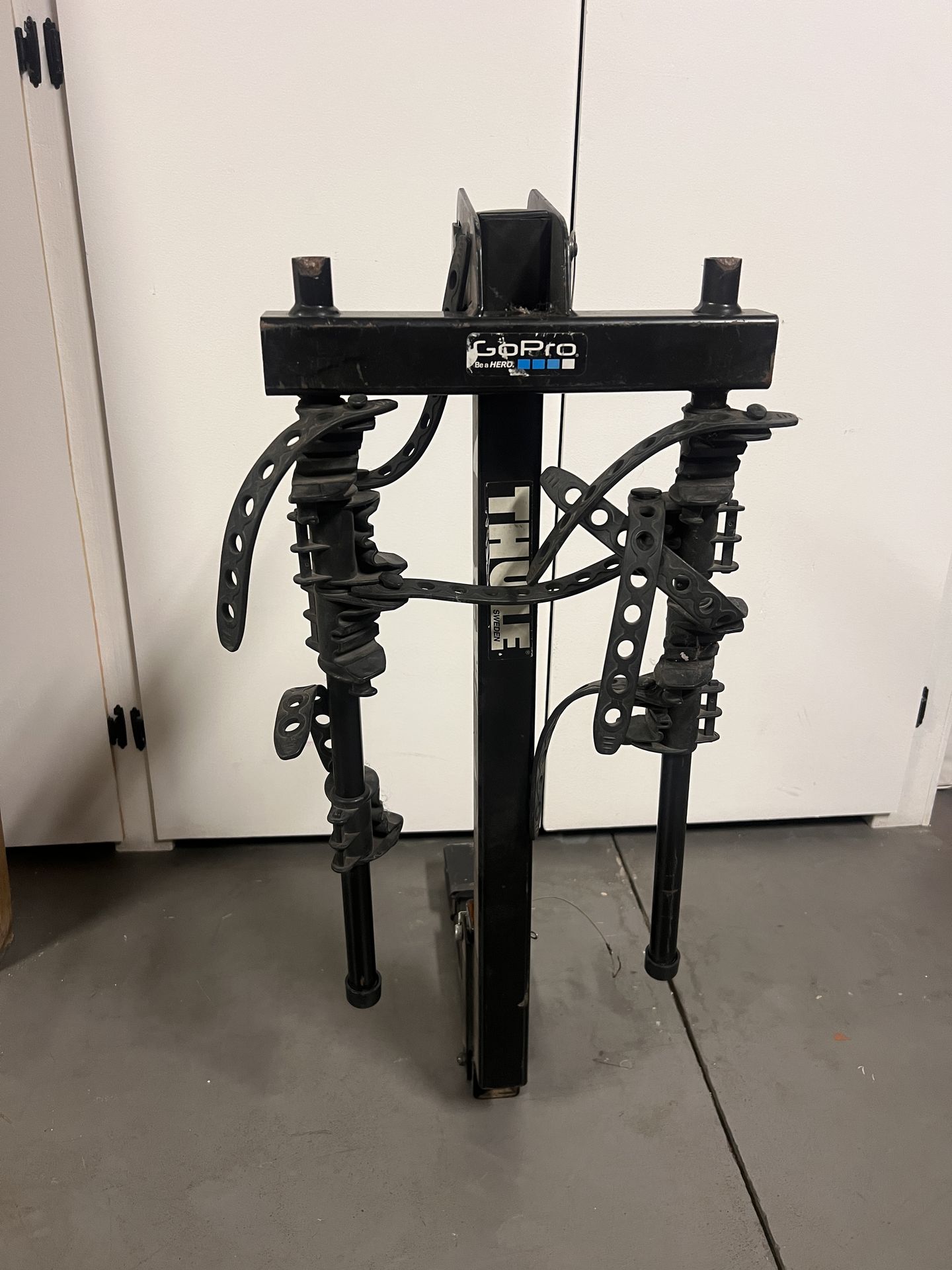 Thule hitch bike rack for up to 4 bikes