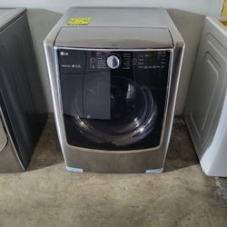 LG Mega Capacity Gas Dryer 9.0 Cubic Feet VYHO5
