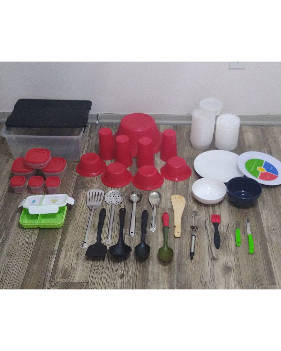 Move out sale : kitchen items