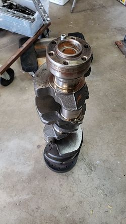 Mercruiser early 90's 1 piece crank. Just needs polish