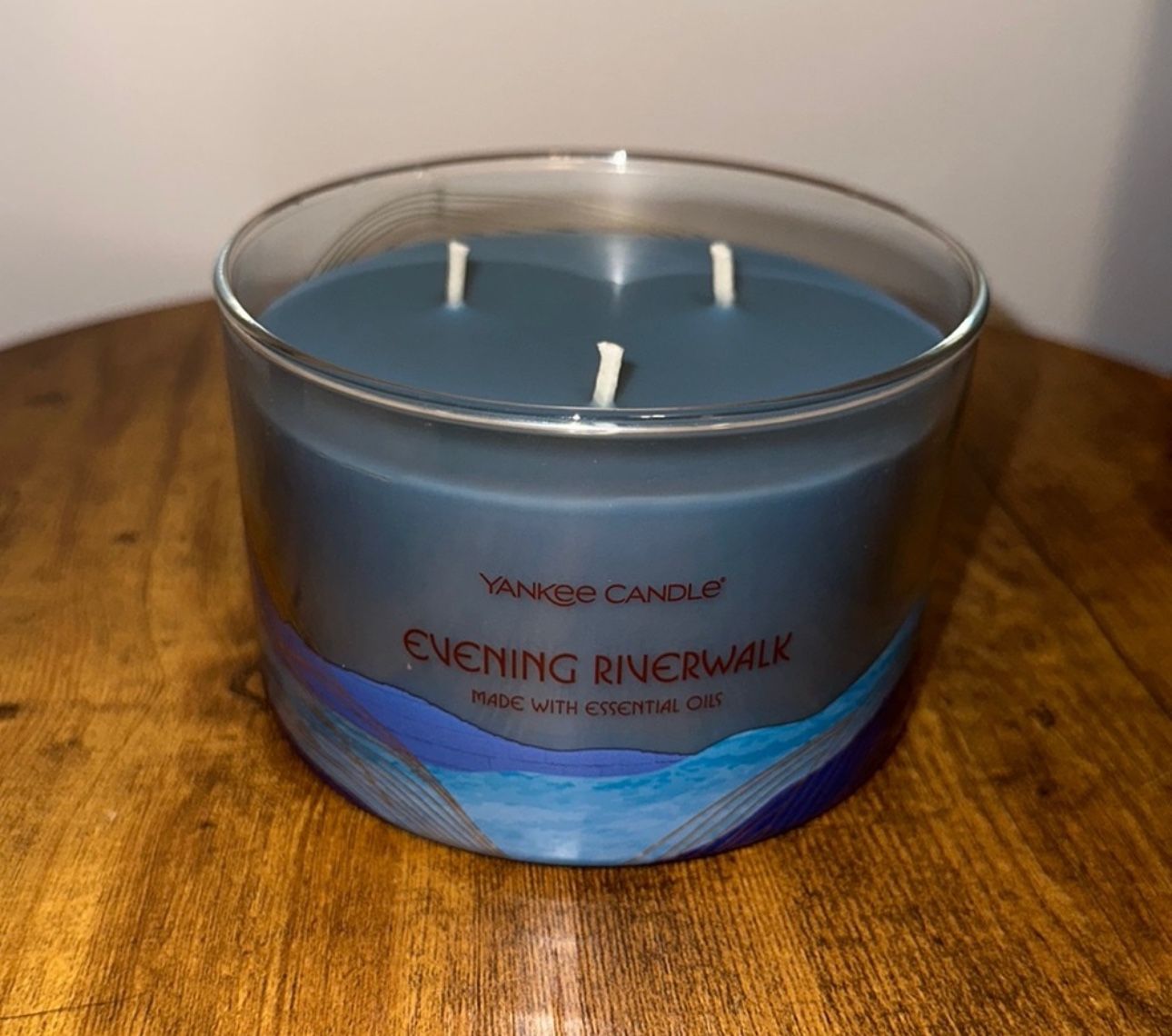 NEW Yankee Candle 3 Wick