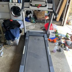 Reebok R7.90 Treadmill for Sale in Los Angeles CA OfferUp