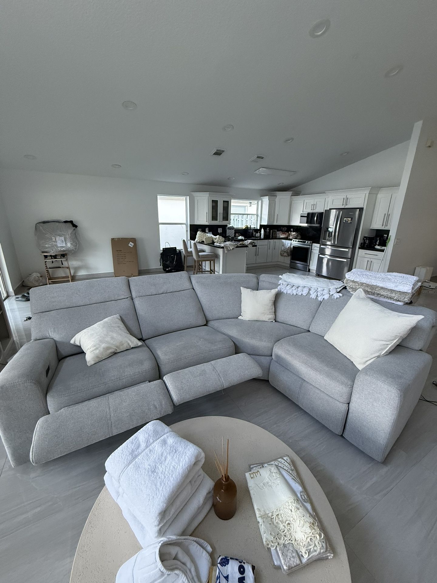 Brand New Electric Recliner Couch