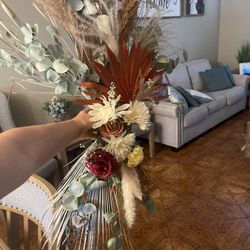 Boho Flower Arrangement 