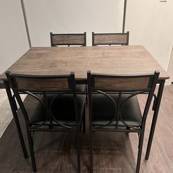 Kitchen Table with 4 Chairs