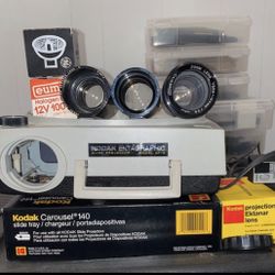 Kodak Ektagraphic AF-2 Projector + 3 Lenses + 51 Carousel Trays + Bulbs + Remote 