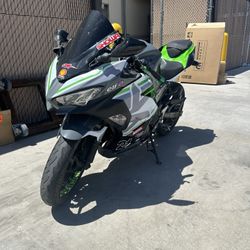 2019 Kawasaki Ninja 400