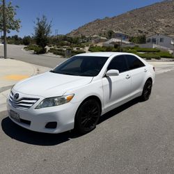 2011 Toyota Camry CLEAN TITLE