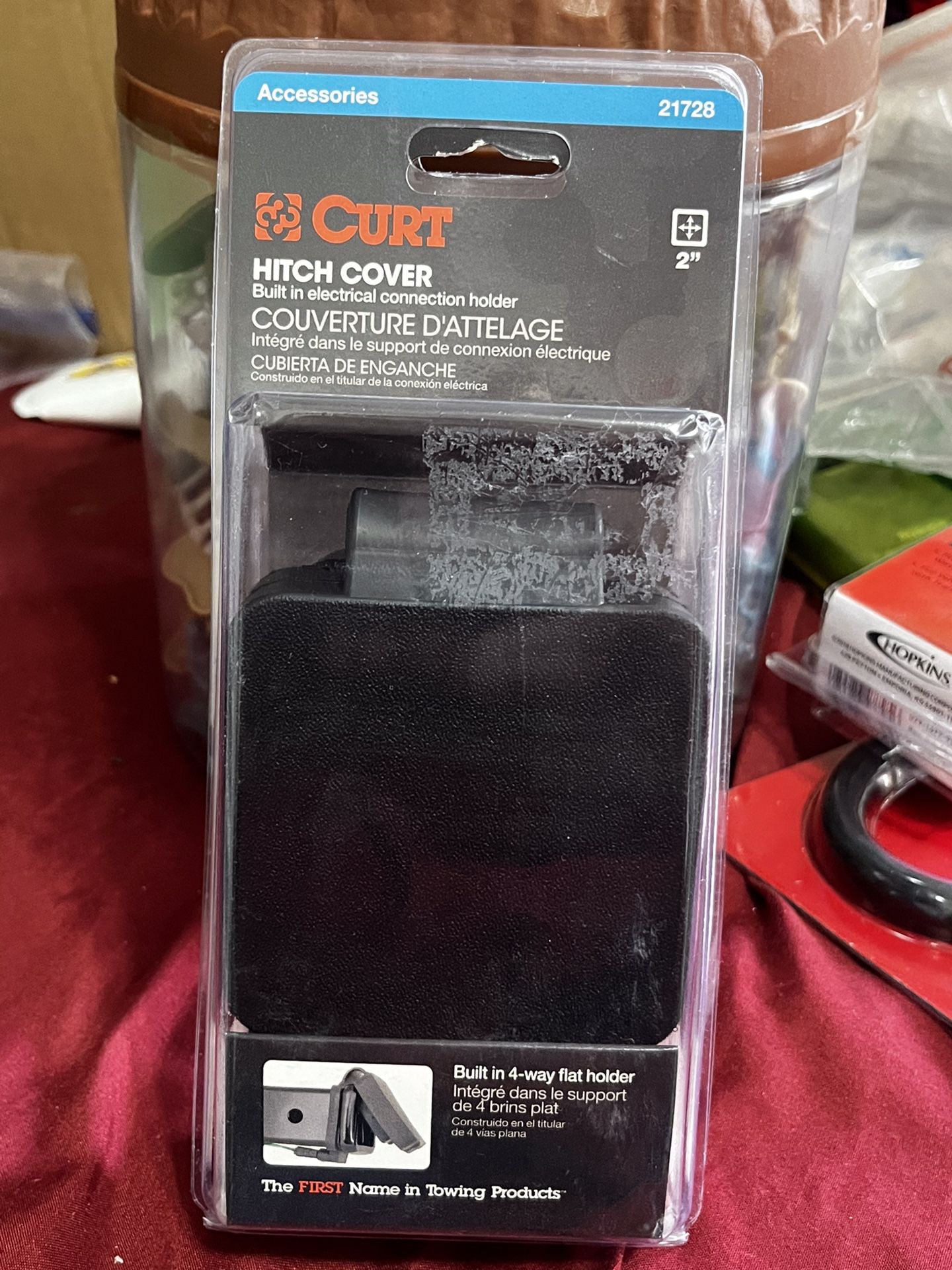 CURT 21728 2" Rubber Hitch Tube Cover with 4-Way Flat Holder. New