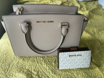 Michael Kors Hand Bag And Wallet