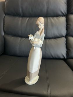 Lladró Porcelain Girl with Lamb Figurine