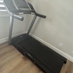 Nordictrack treadmill