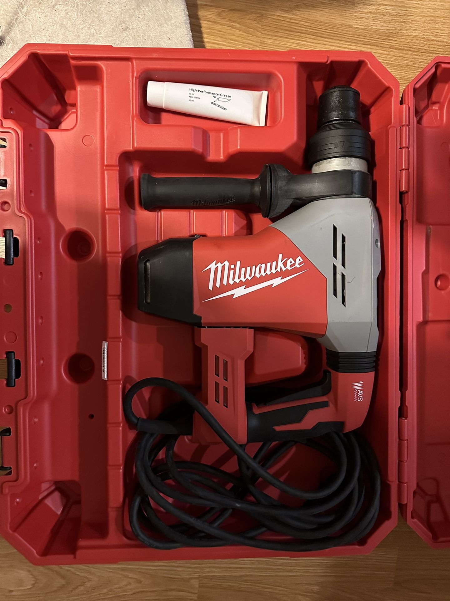 Milwaukee 1 9/16 rotary chipping hammer