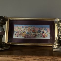 ❤️Mickey And Mini Figurines W/ Picture. Sweetheart Deal. Enjoy 25% Off.