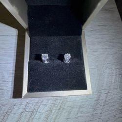 Moissanite Diamond Stud Earrings 4mm 