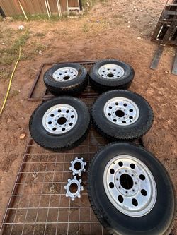 LT265/75R16 Tire and Rim set