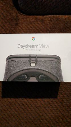 Google daydream view vr headset