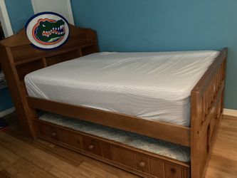 Bedroom set