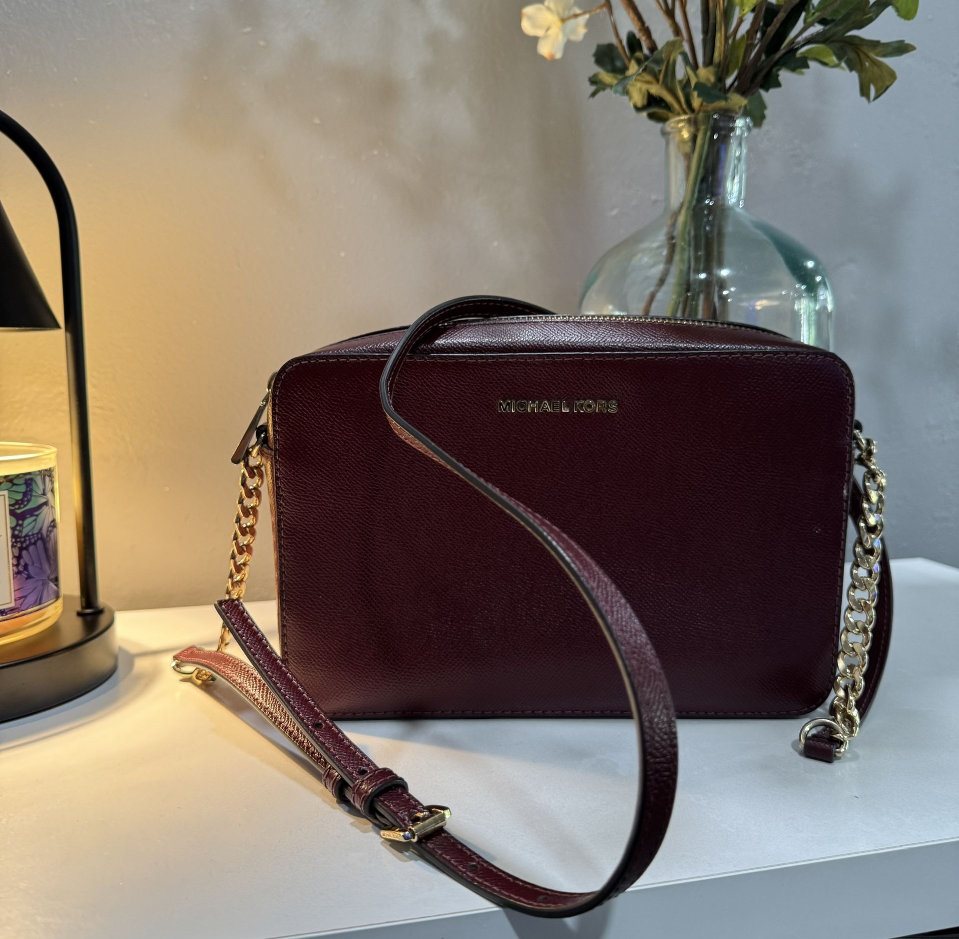 Jet Set Large Saffiano Leather Crossbody Bag in Burgundy