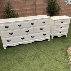 Dresser 8 Drawers And Nightstand All Drawers Slide Good Excellent Condition