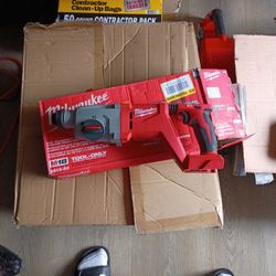 Milwaukee M18 Rotary Hammer 