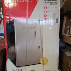 Frigedaire Refrigerator
