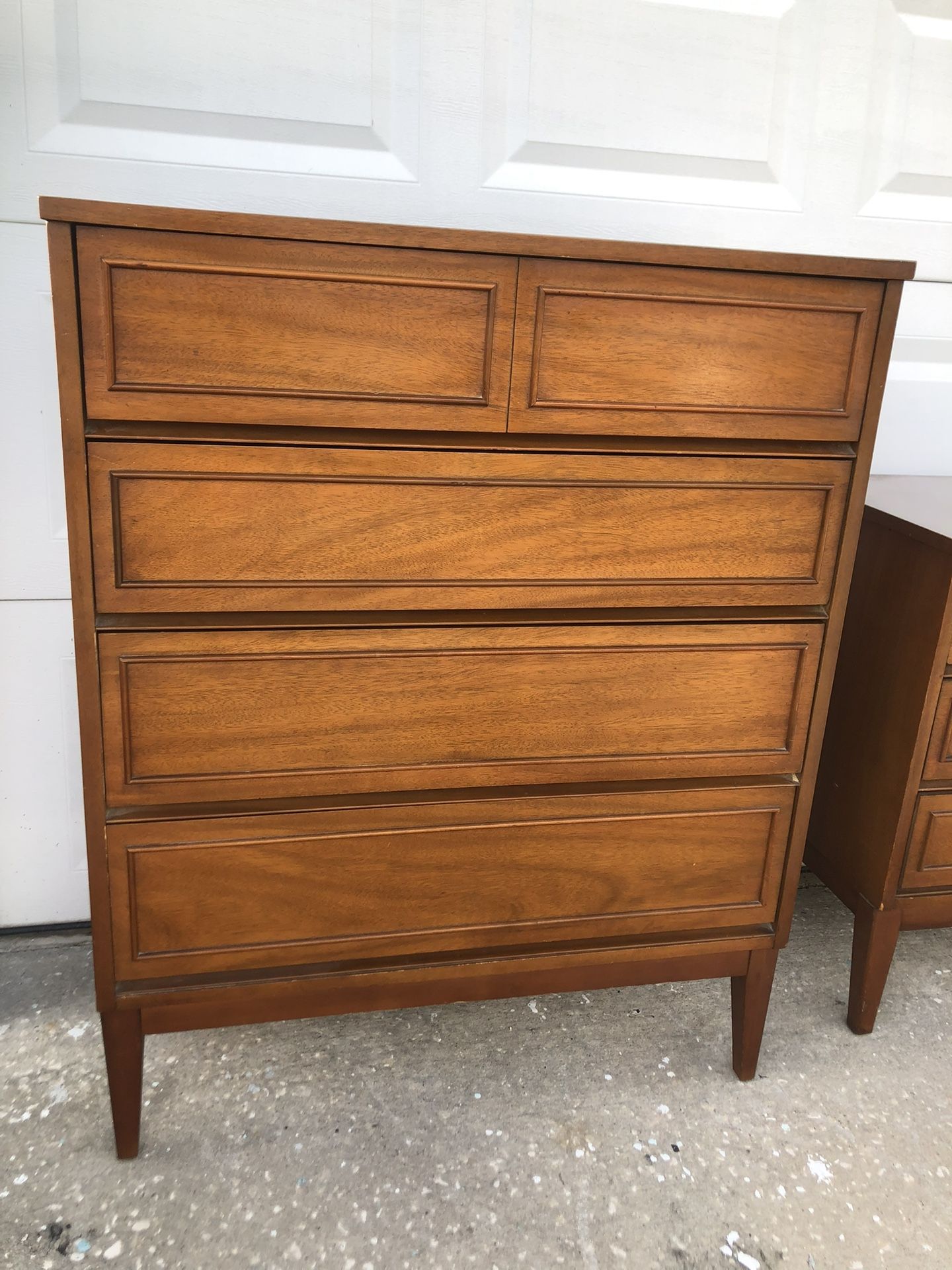 Vintage Dixie MCM 3 Piece Dresser set