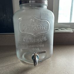 Glass Beverage Dispenser 2 Gallons