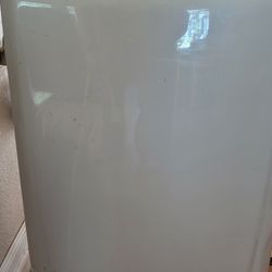 FREE  Hisense Portable Ac Unit