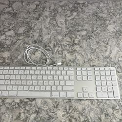 Apple Keyboard