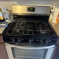 Frigidaire Stove & Oven