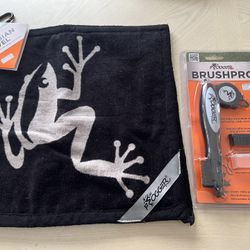 Frogger Amphibian Towel & Brush Pro