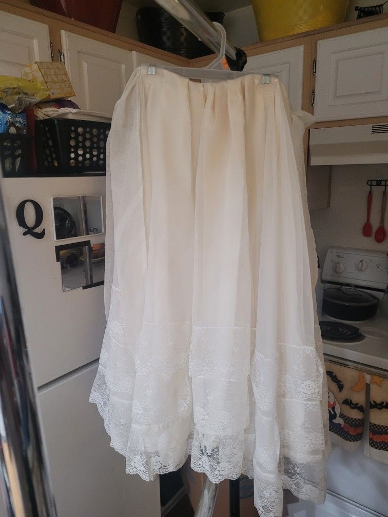 Ladies Ghoulish Skirt