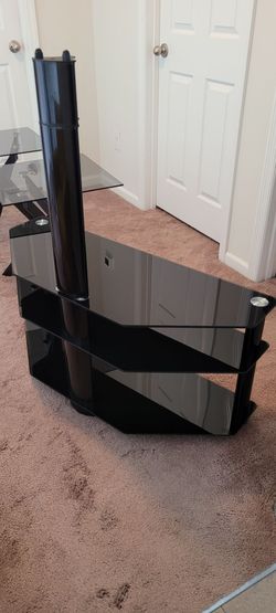 TV Stand/Tempered Glass
