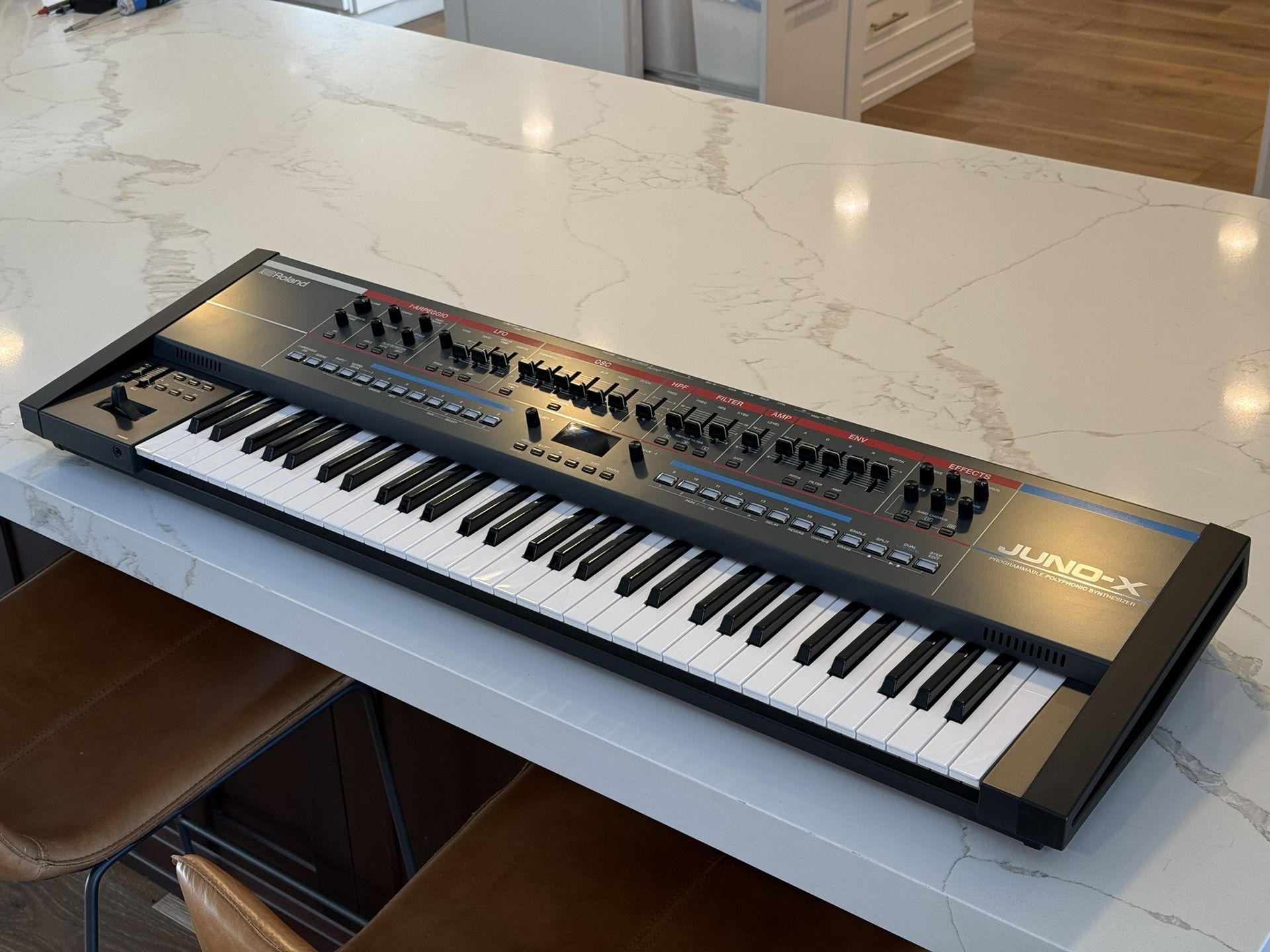 Roland Juno X 