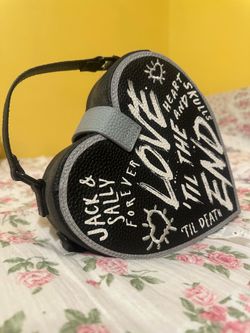 NIGHTMARE BEFORE CHRISTMAS HEART PURSE