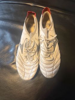 Mizuno(MIJ) (Taking offers)Made in Japan Soccer/Rugby shoes size 10 1/2