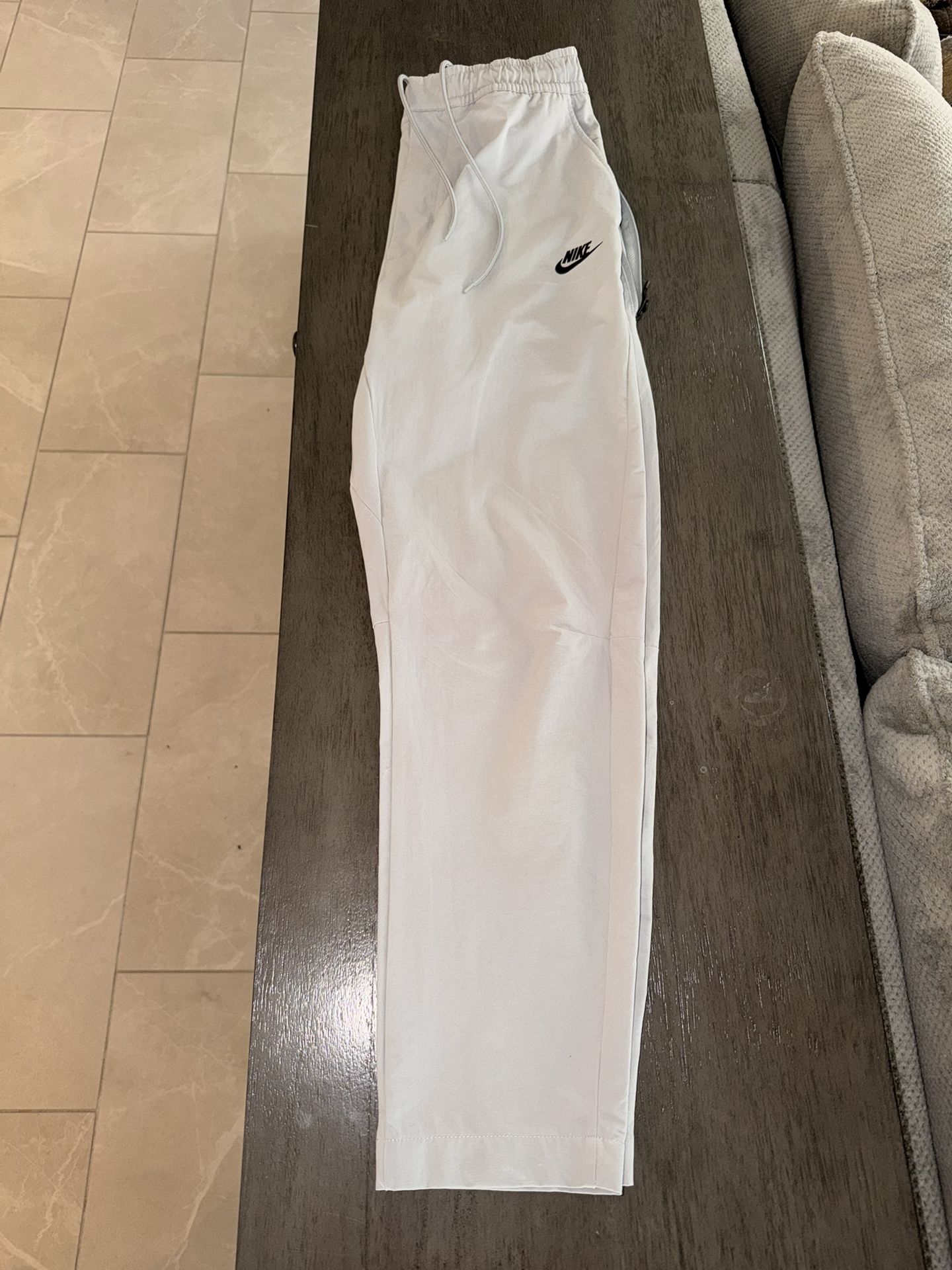Men’s Nike Tech Pants Large